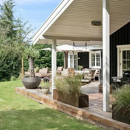 Stylish Summer House Near And Town Feriehus
